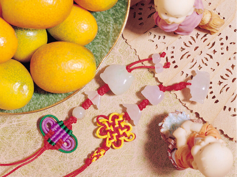 Chinese knots and tangerines