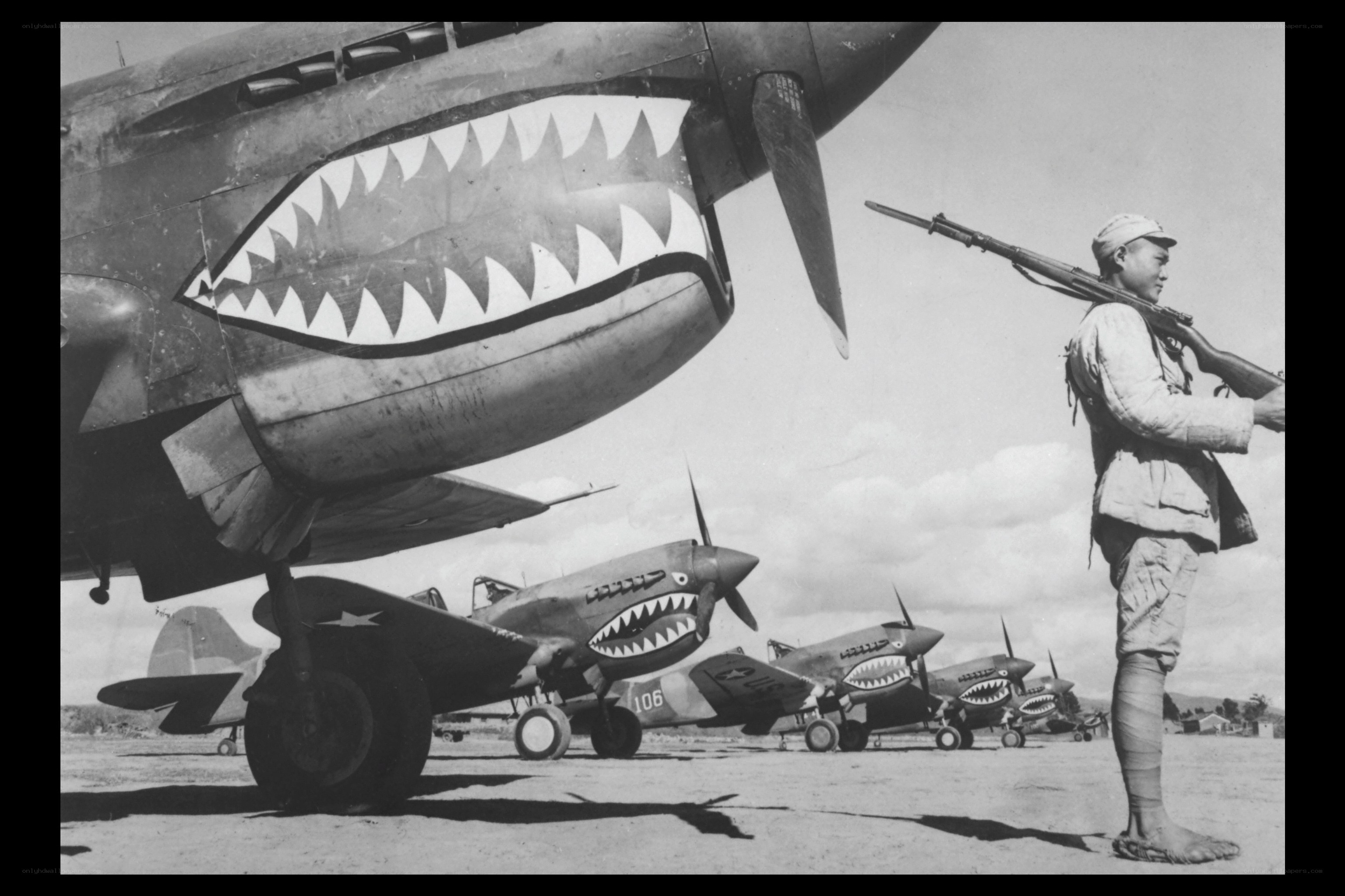 Chinese soldier with P-40 Warhawks