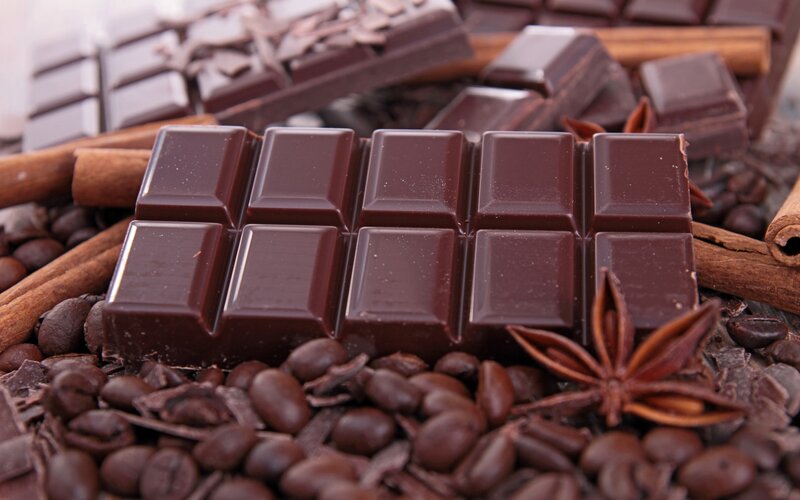 Chocolate Bar with Spices — Brown, Warm, Photograph