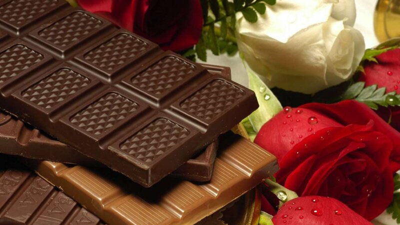 Chocolate Bars with Roses — Brown