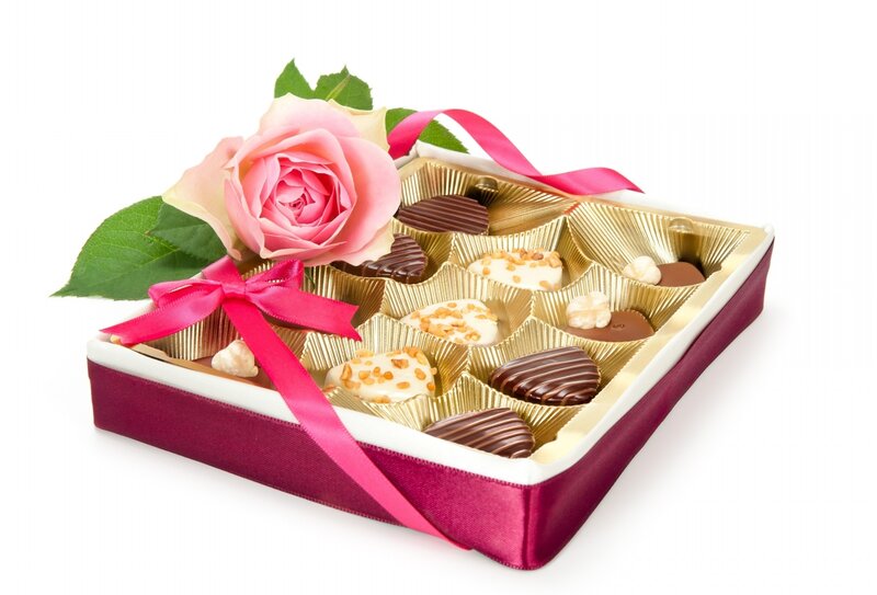 Chocolate Box with Rose — Pink