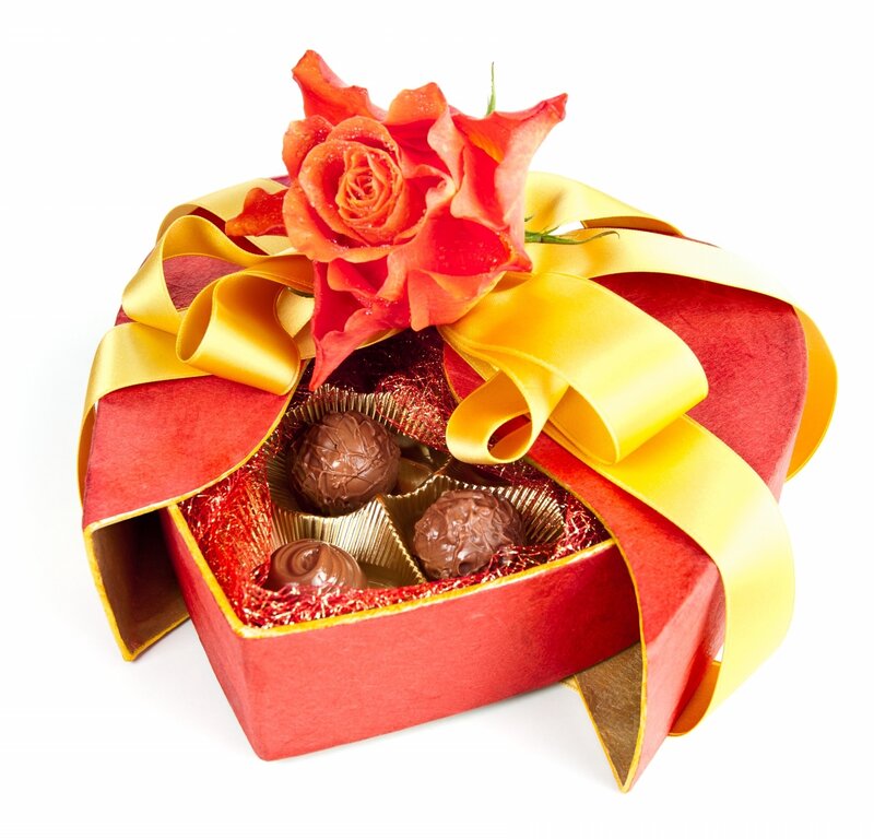 Chocolate Box with Rose — Red, Festive