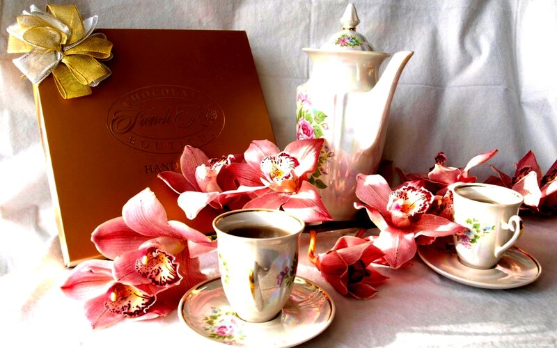 Chocolate Box with Tea Set