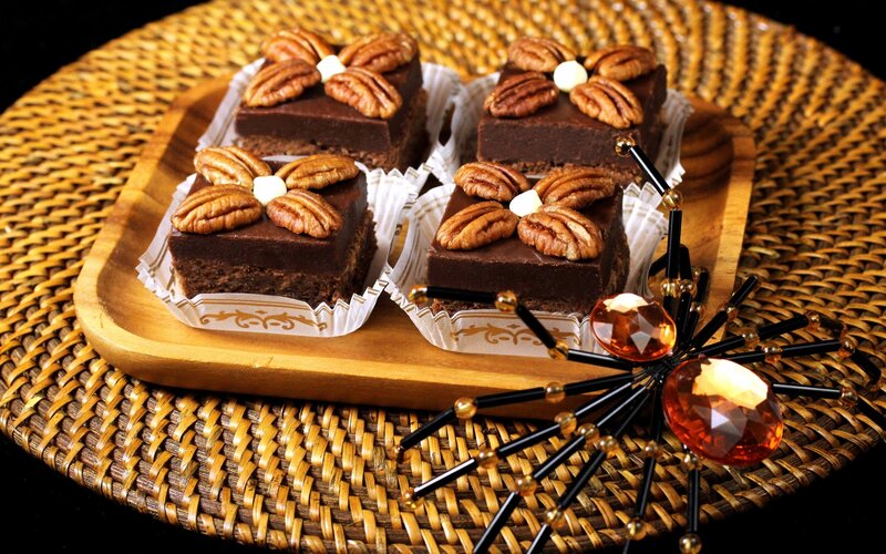 Chocolate Brownies with Pecans
