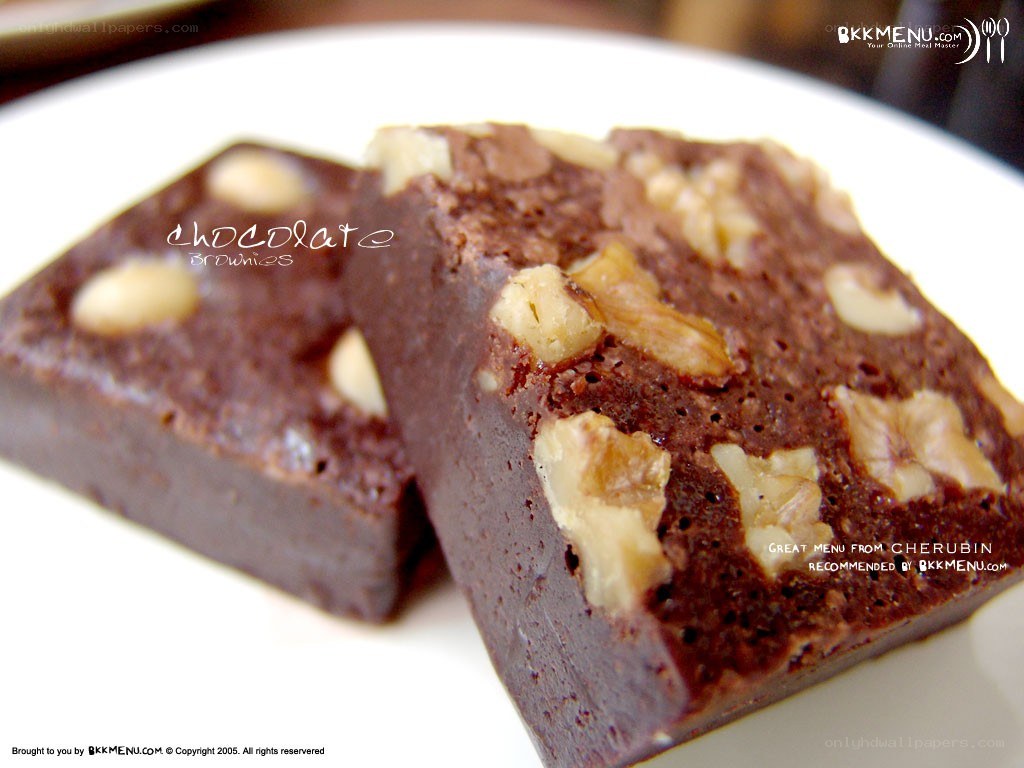 chocolate brownies with walnuts