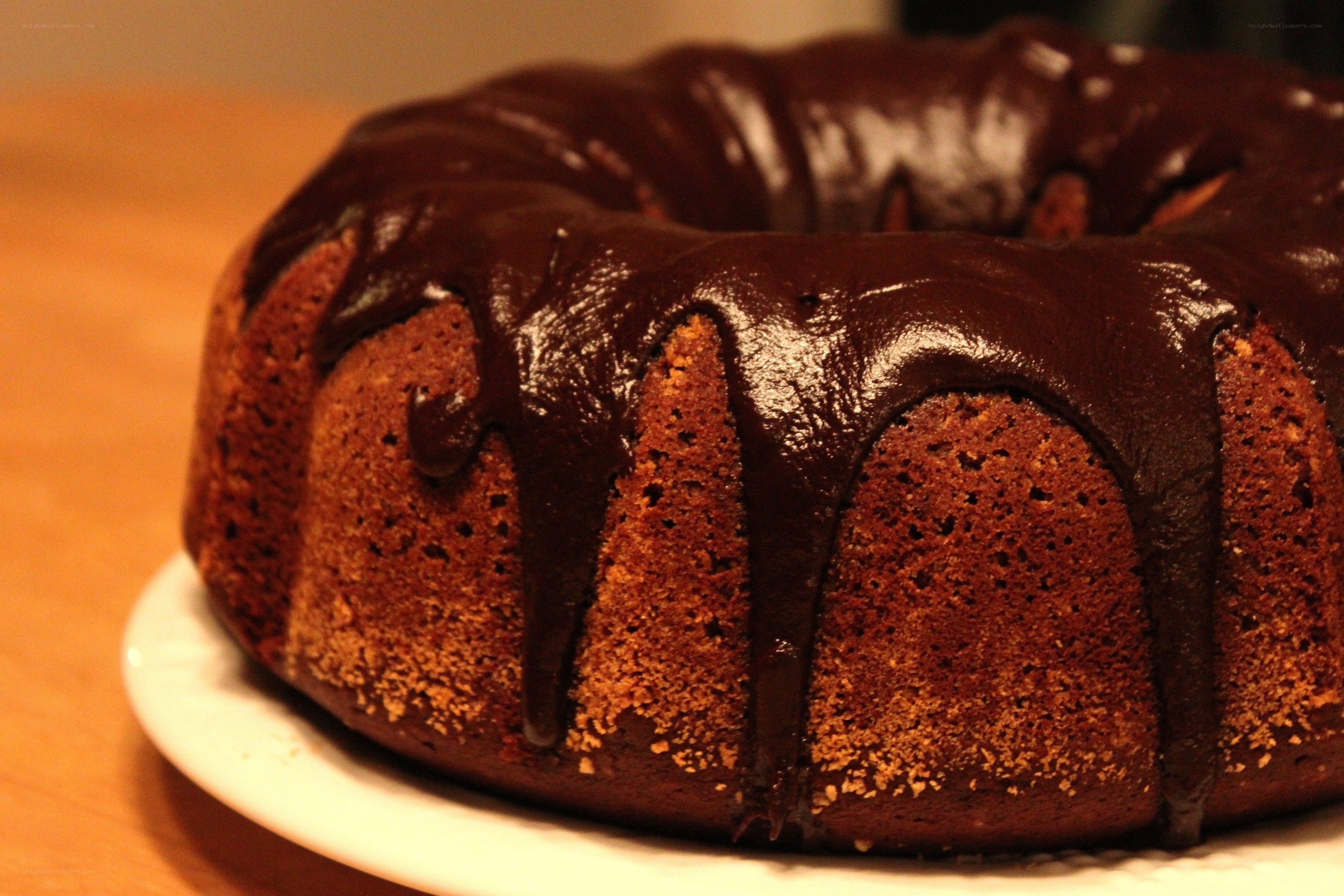 chocolate bundt cake with glaze