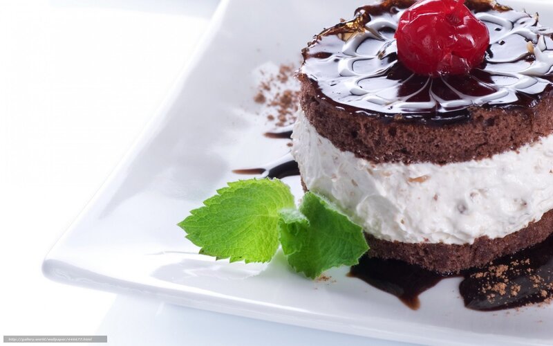Chocolate Cake Dessert — White