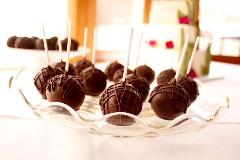 Chocolate Cake Pops — Brown