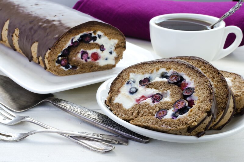 Chocolate Cake Roll — White