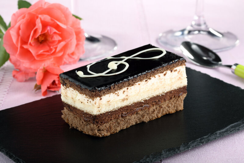 Chocolate Cake Slice — Black