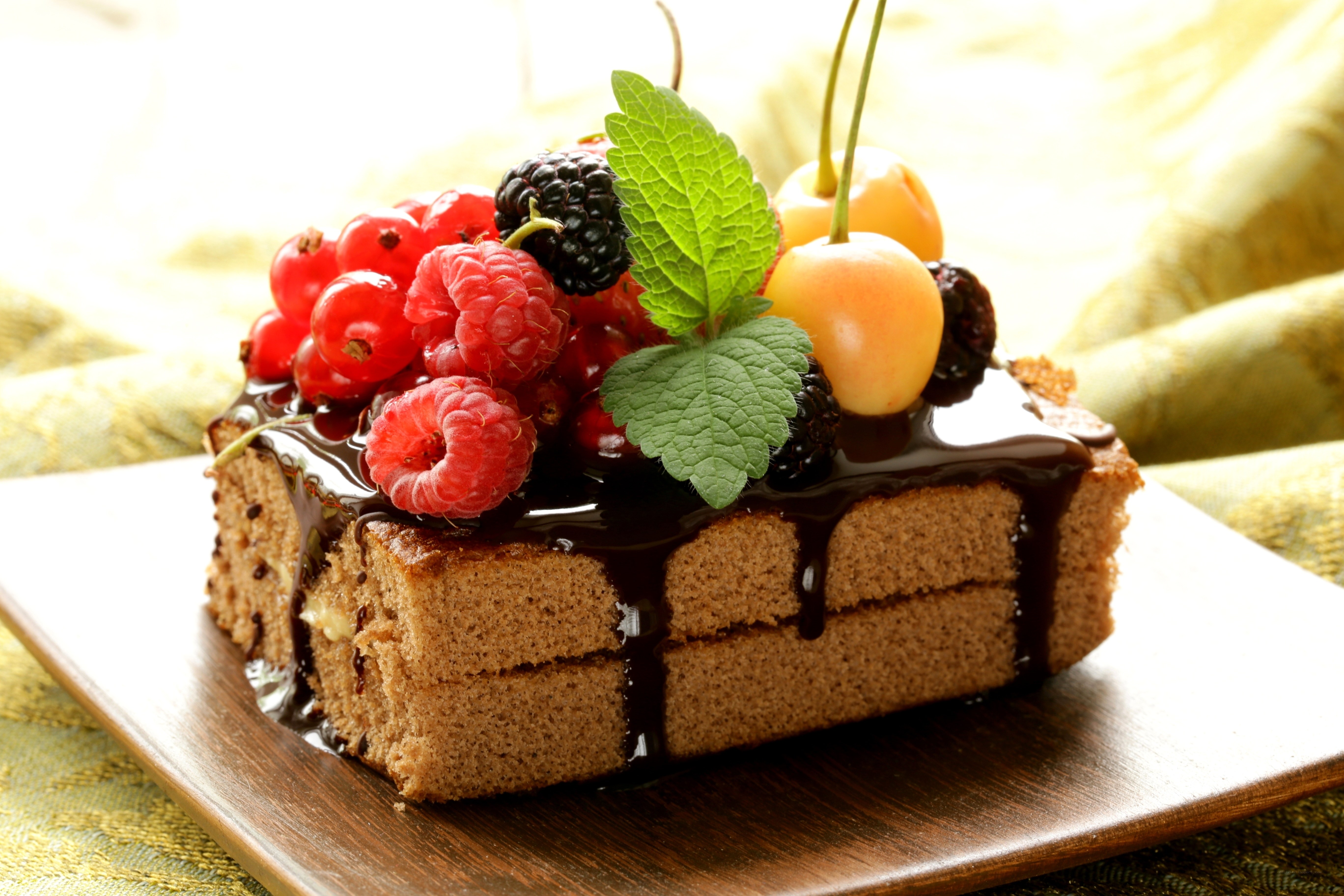 chocolate cake with berries