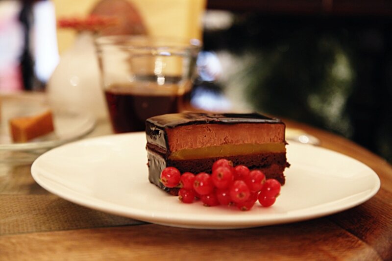 Chocolate Cake with Berries — Brown, Calm