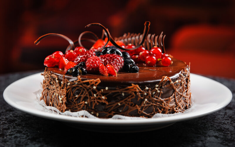 Chocolate Cake with Berries — Brown, Rich