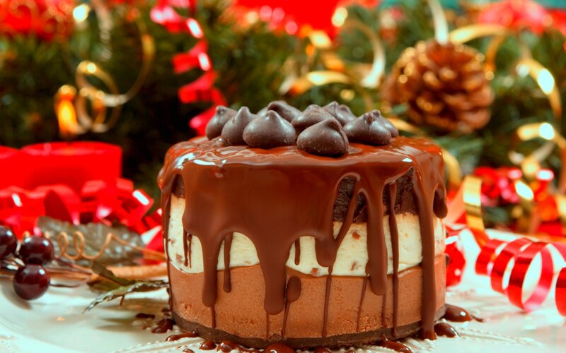 Chocolate Cake with Drizzle