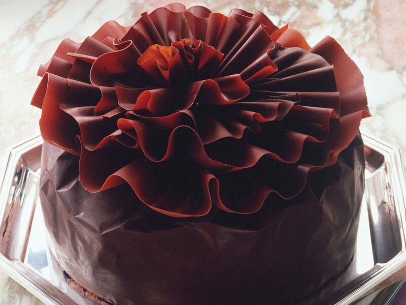Chocolate Cake with Flower — Brown