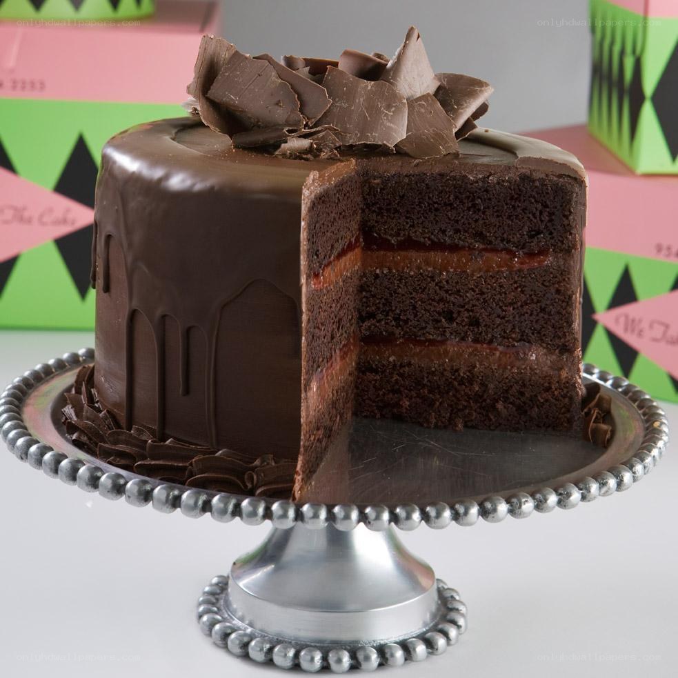 Chocolate cake with ganache