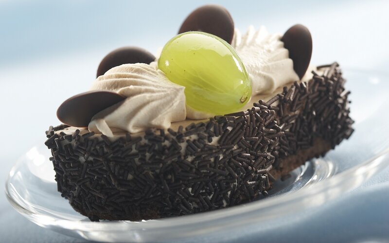chocolate cake with grape