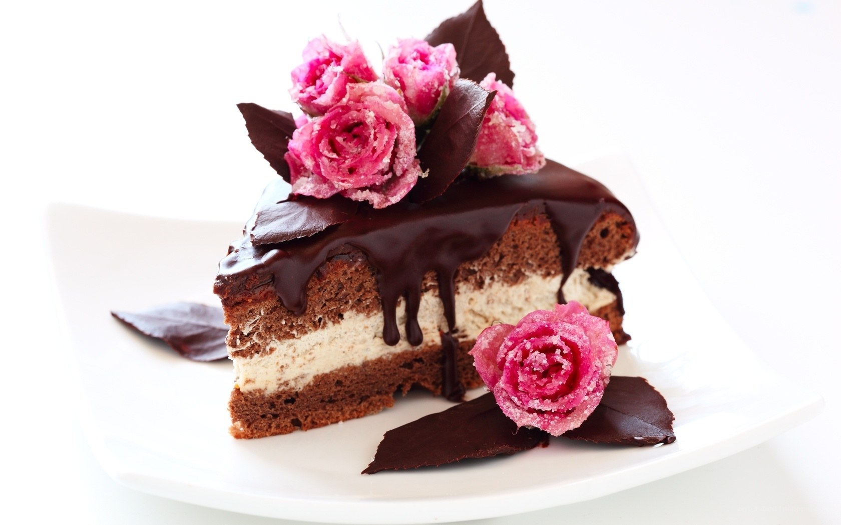 Chocolate cake with pink roses