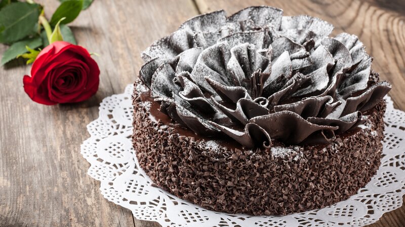 Chocolate Cake with Rose — Brown, Romantic