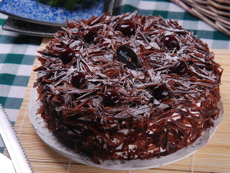 chocolate cherry cake