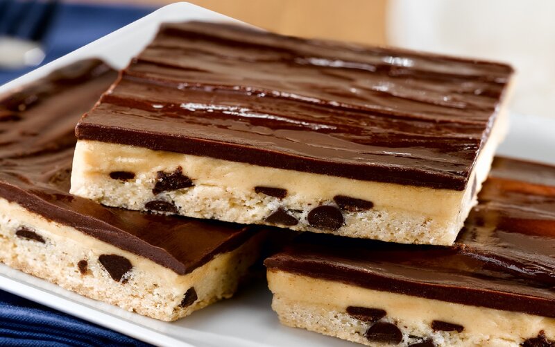 Chocolate Chip Cookie Bars — Brown