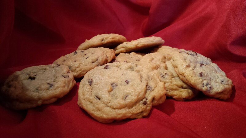 Chocolate Chip Cookies — Red, Warm