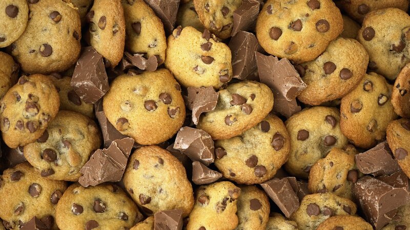 chocolate chip cookies with chunks