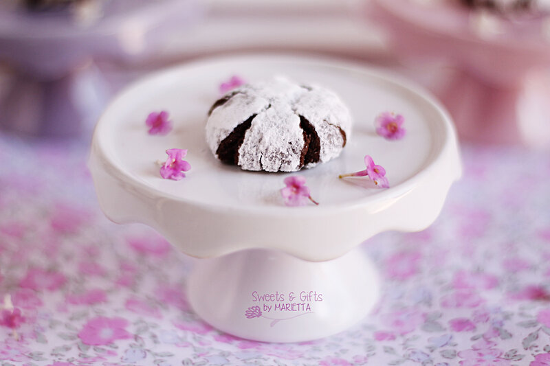 Chocolate Cookie on Stand