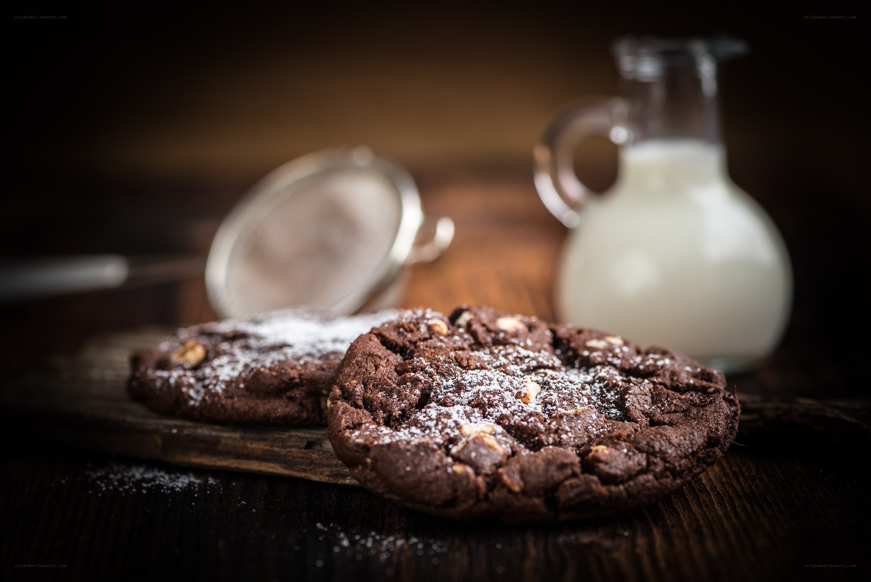 Chocolate cookies with milk