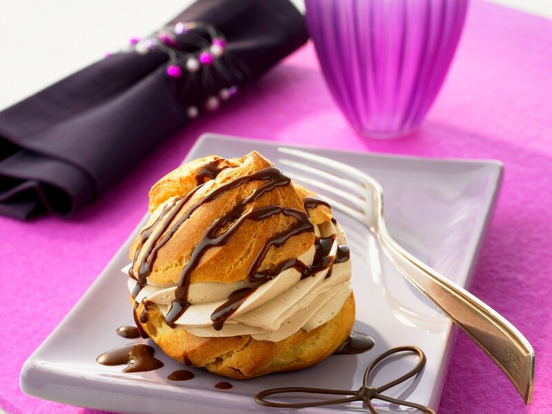 Chocolate Cream Puff