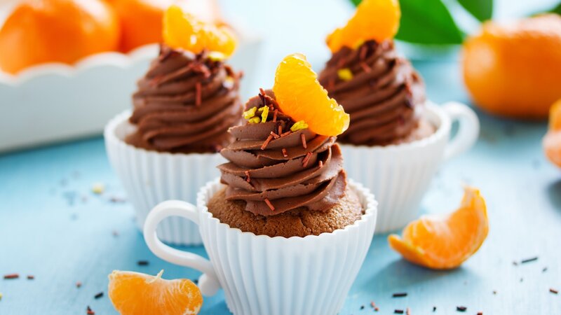 Chocolate Cupcakes with Oranges — Brown