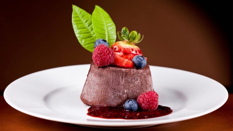 Chocolate Dessert with Berries — Brown, Appetizing, Photograph, Leaf