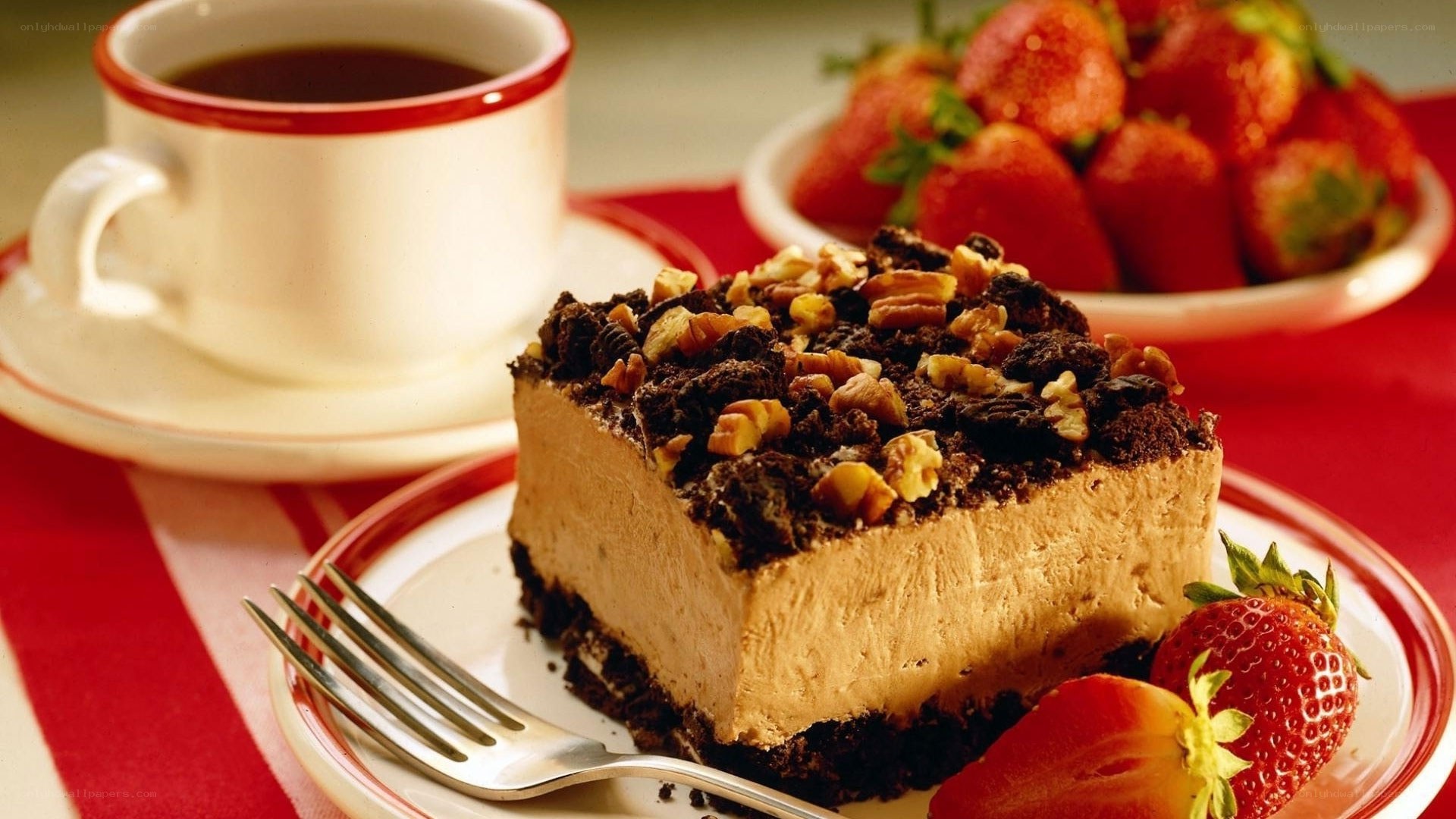 Chocolate dessert with strawberries