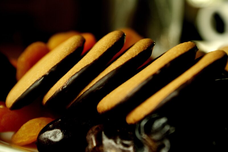 chocolate-dipped cookies with dried fruit
