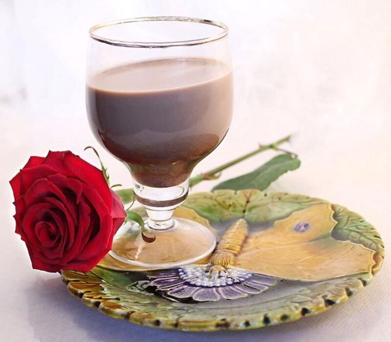 Chocolate Drink with Rose — Red