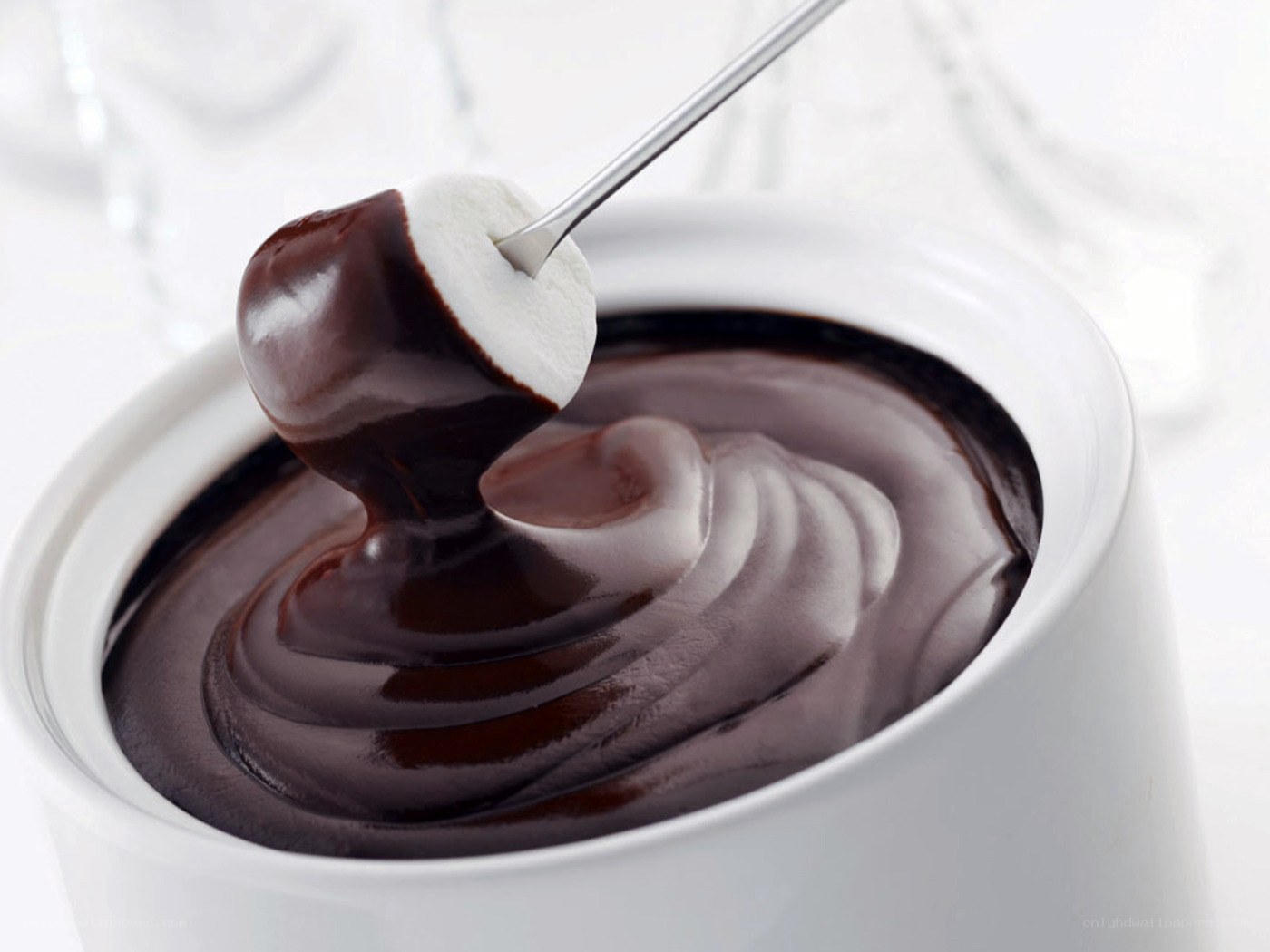 chocolate fondue with marshmallow