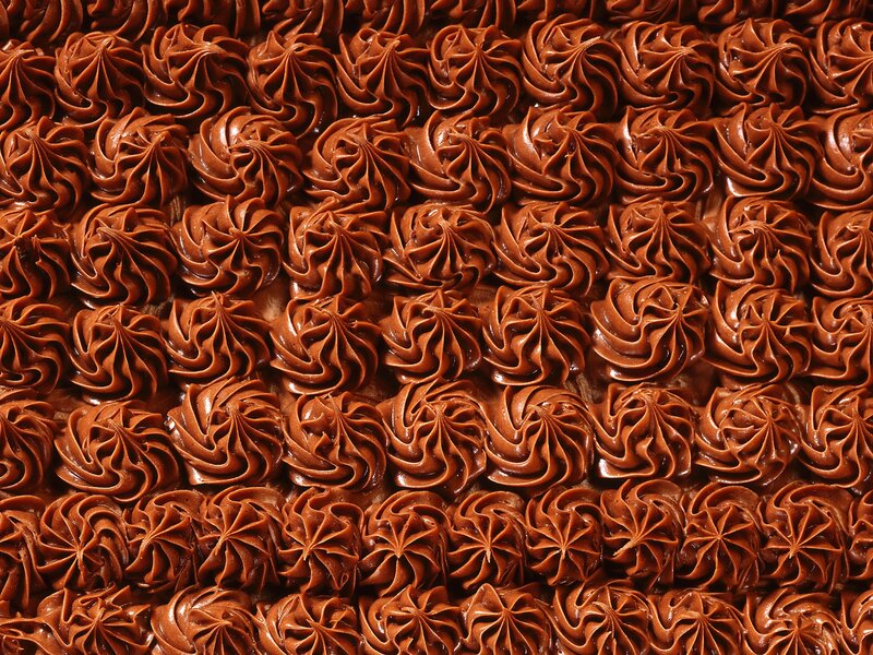 chocolate frosting swirls
