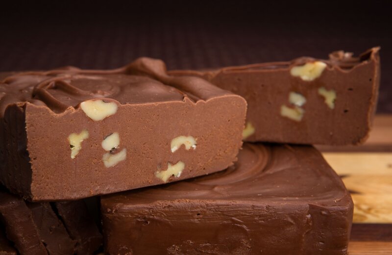 Chocolate Fudge with Walnuts