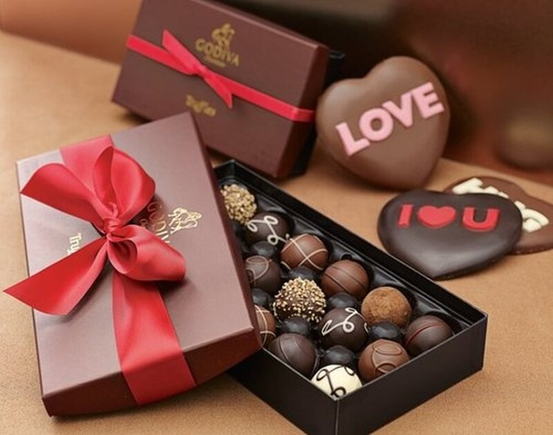 Chocolate Gift Box — Brown