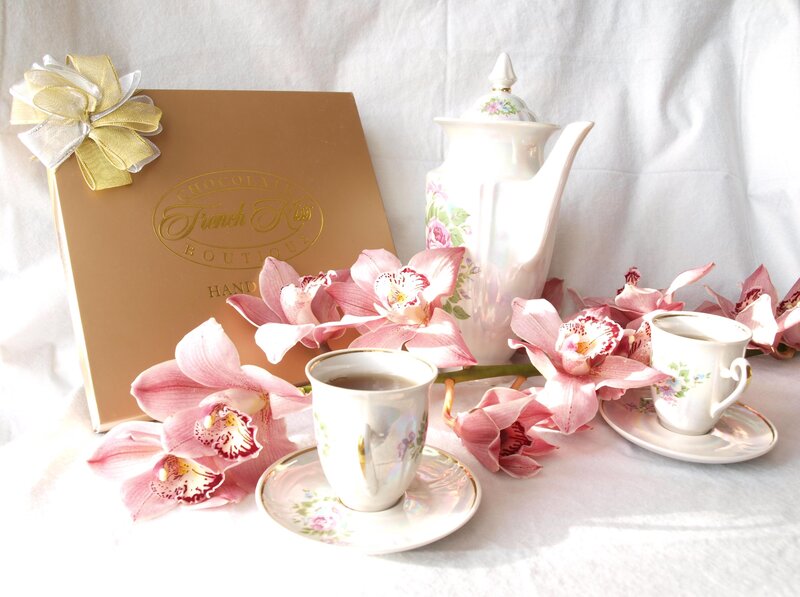 Chocolate Gift Box with Tea Set