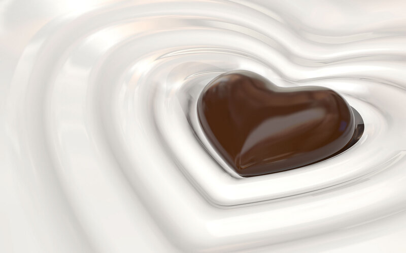 Chocolate Heart in Cream — Brown, Serene