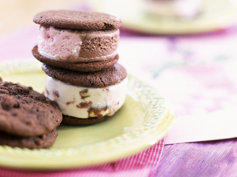 chocolate ice cream sandwiches