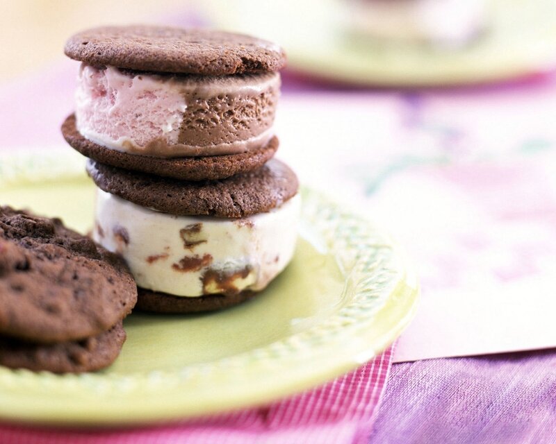 chocolate ice cream sandwiches
