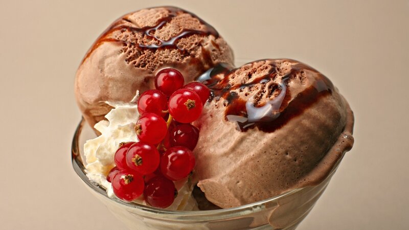 Chocolate Ice Cream Sundae — Brown, Appetizing, Photograph