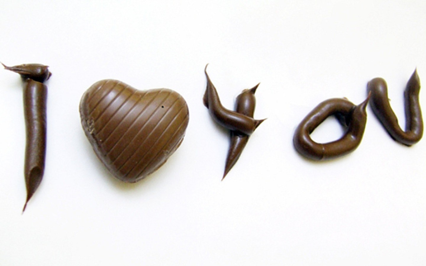 chocolate message reading I love you