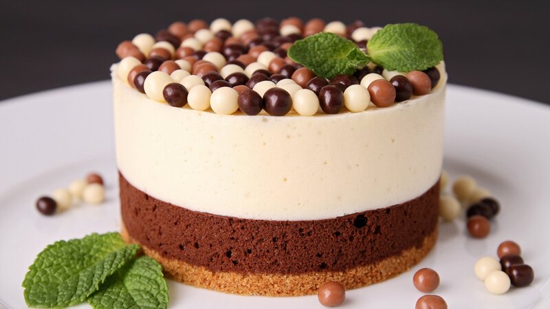 Chocolate Mousse Cake — Brown