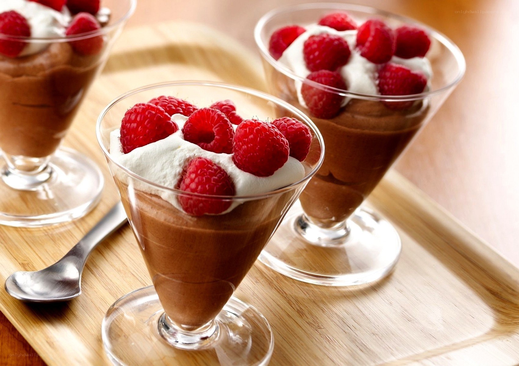 Chocolate mousse with raspberries