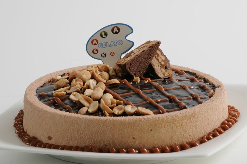 Chocolate Peanut Cake