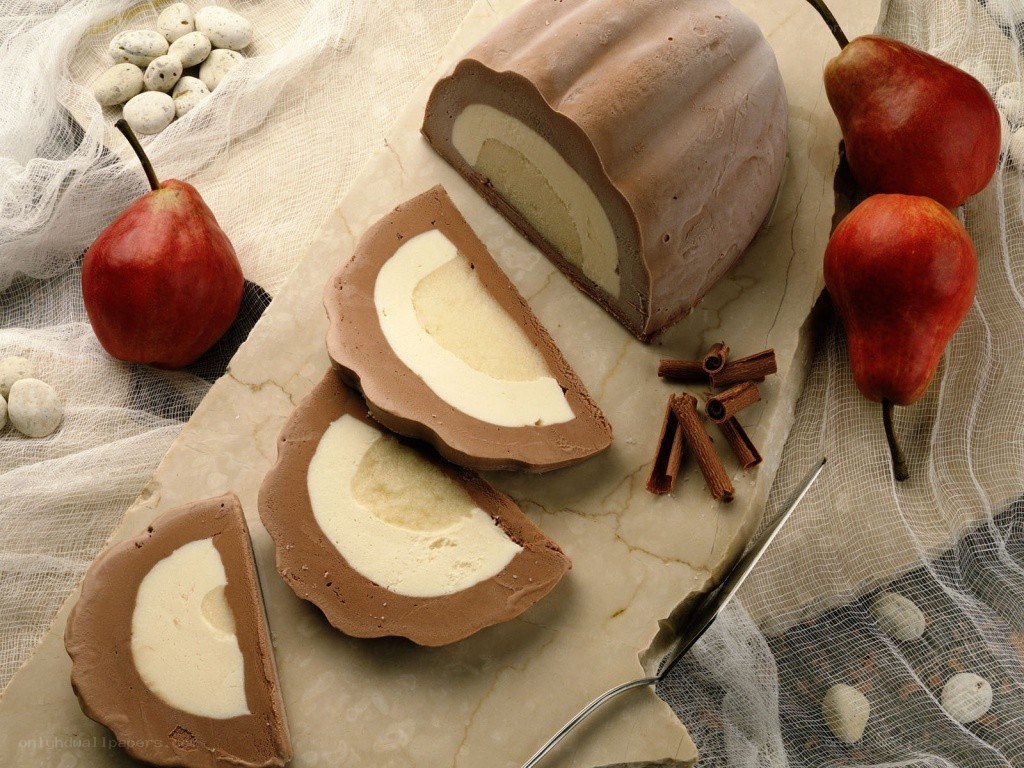 chocolate pear ice cream cake