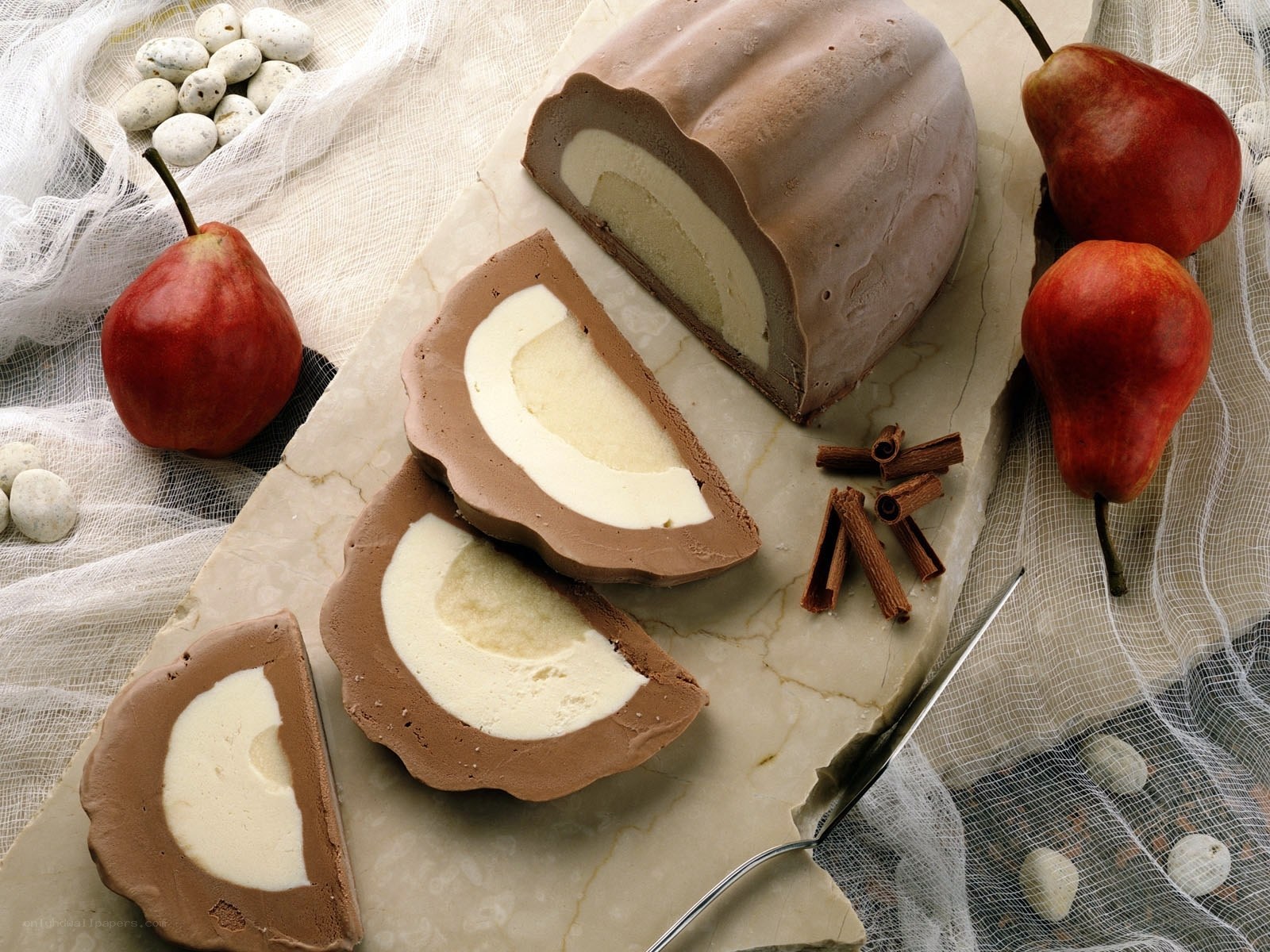 chocolate pear ice cream dessert